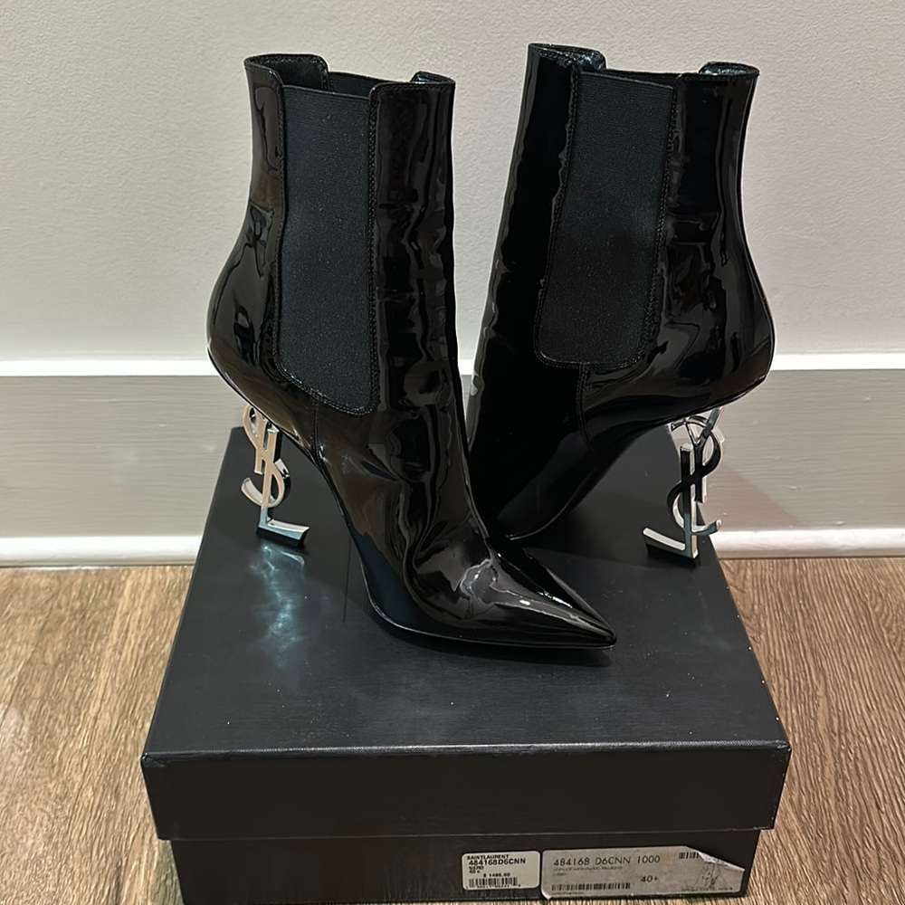 Yves Saint Laurent Black Heeled Boots with Stiletto Heel and Pointed Toe
